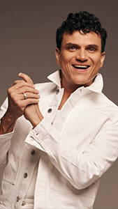 Con más de 20 años de carrera artística, Silvestre Dangond ha logrado posicionarse y consolidar una fanaticada entorno a su música